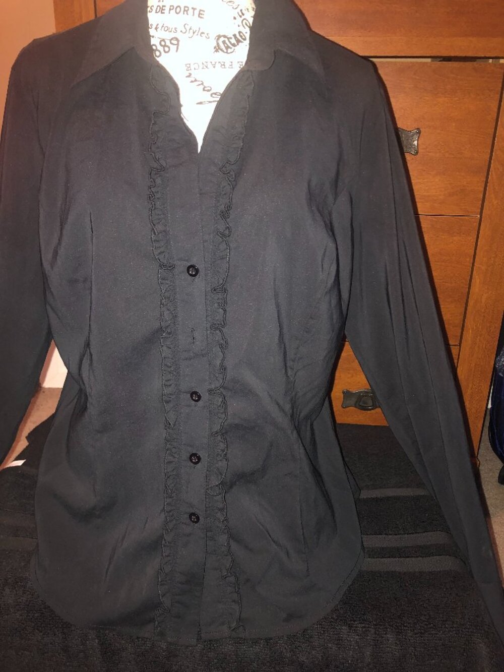 woman's black ruffled new york & company blouse size large